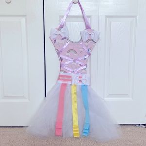 Girls bow and headband holder